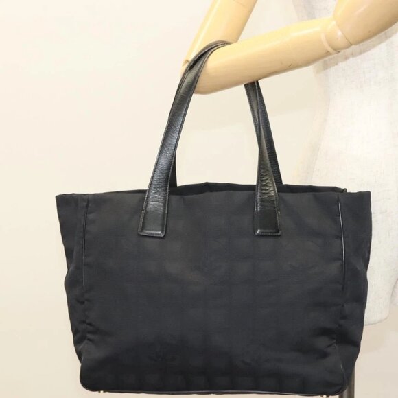 CHANEL New Travel Line Tote Bag Nylon Black gold CC Auth 131937 - Picture 14 of 16